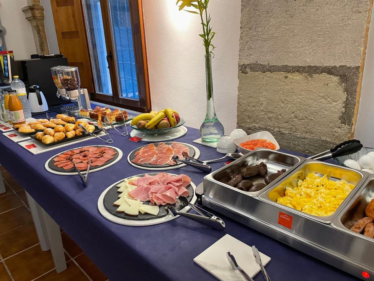 Hotel Monasterio De Tejeda Garaballa Bagian luar foto